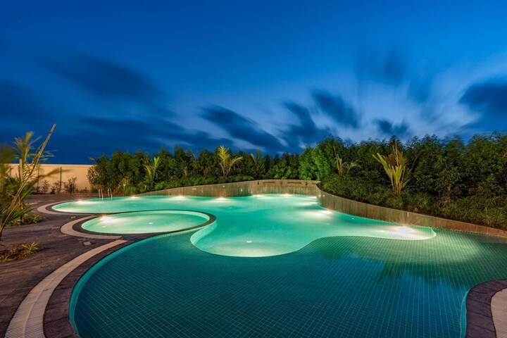 Pool 27 of 55