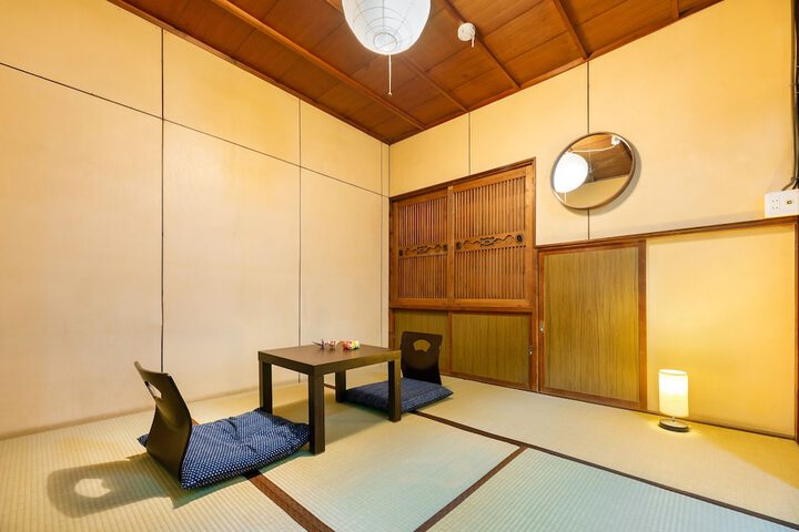 Room 12 of 43