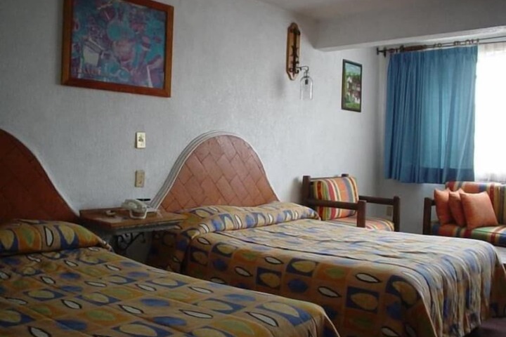 Room 8 of 49