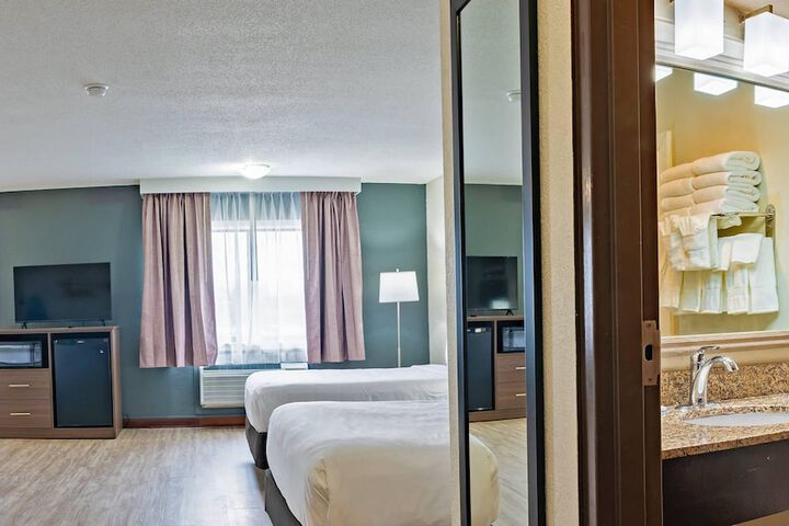 Room 20 of 64