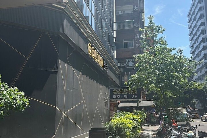 Hotel 99 of 99