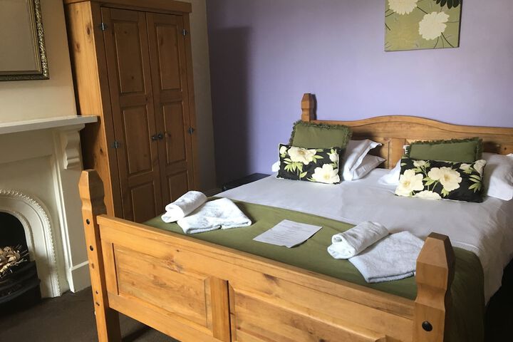 Room 8 of 35