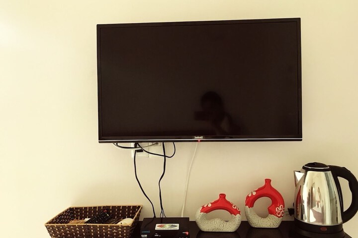 Room 15 of 28