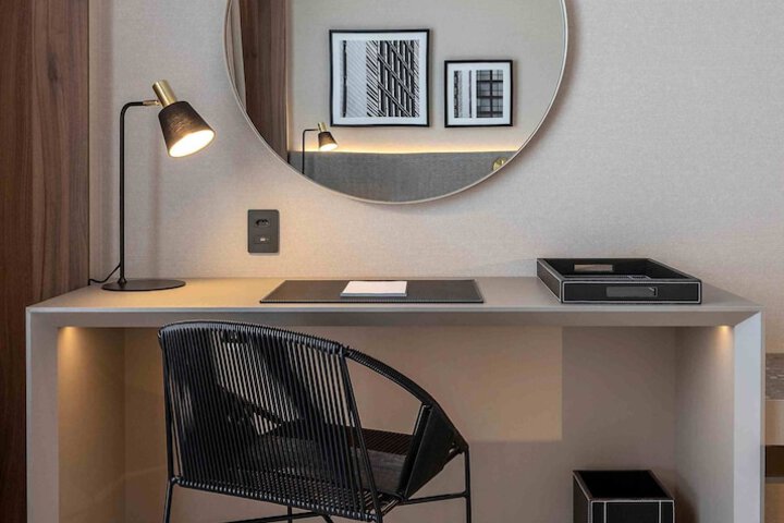 Room 62 of 159