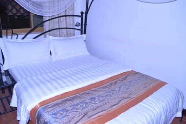 Room 21 of 29