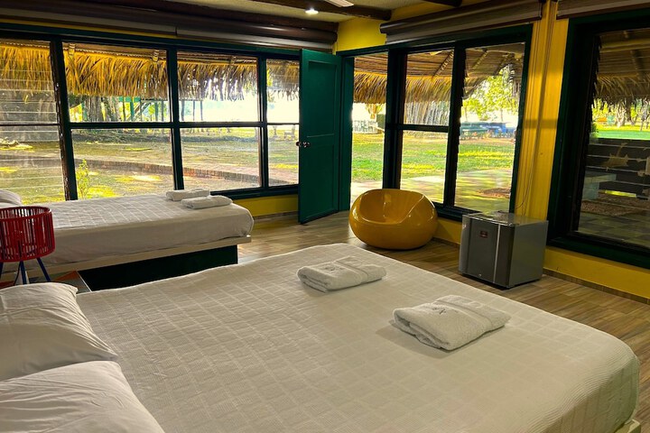 Room 34 of 95