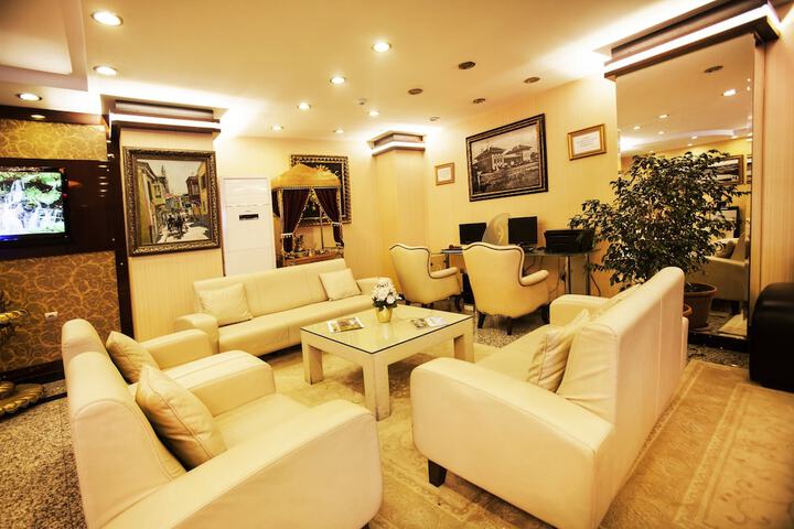 Hotel Lobby
