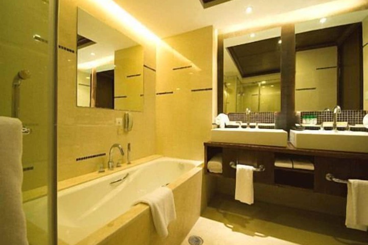 Room 21 of 57