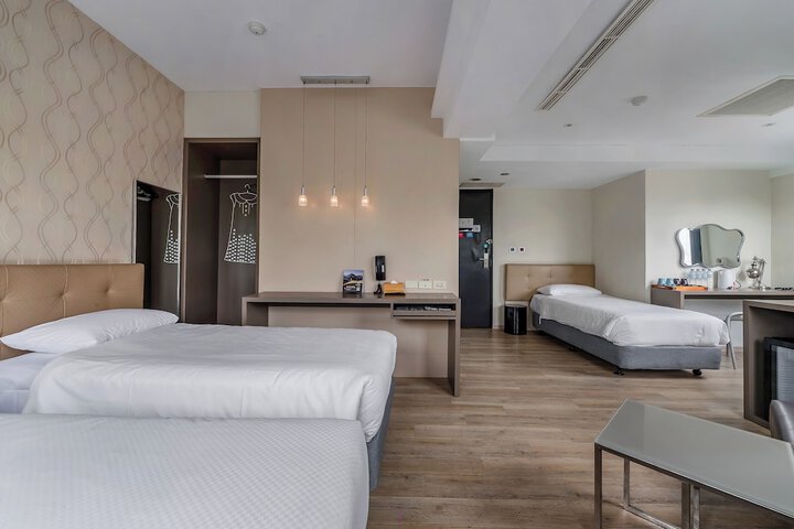 Room 49 of 93