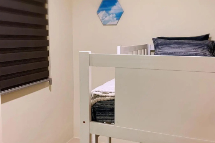 Room 3 of 9
