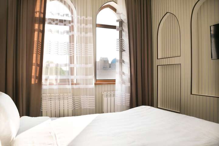 Room 16 of 49