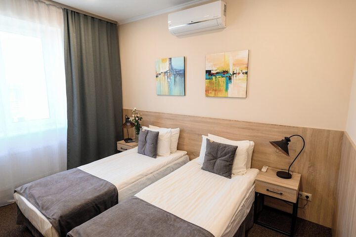 Room 38 of 65
