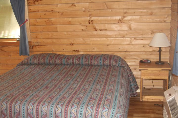 Room 10 of 85