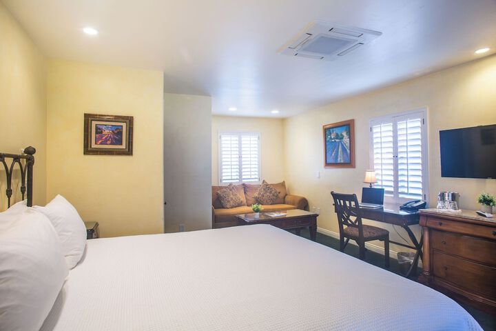 Room 5 of 81