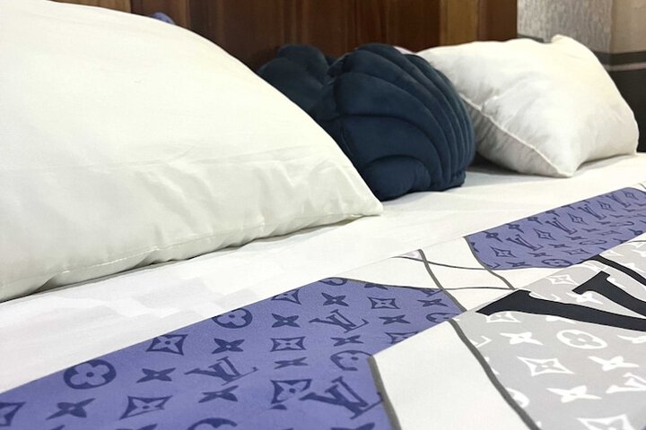Room 17 of 60
