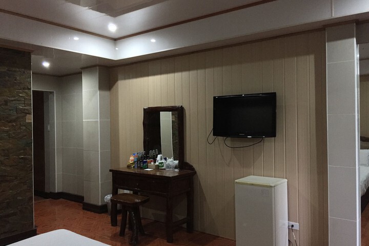 Room 21 of 35