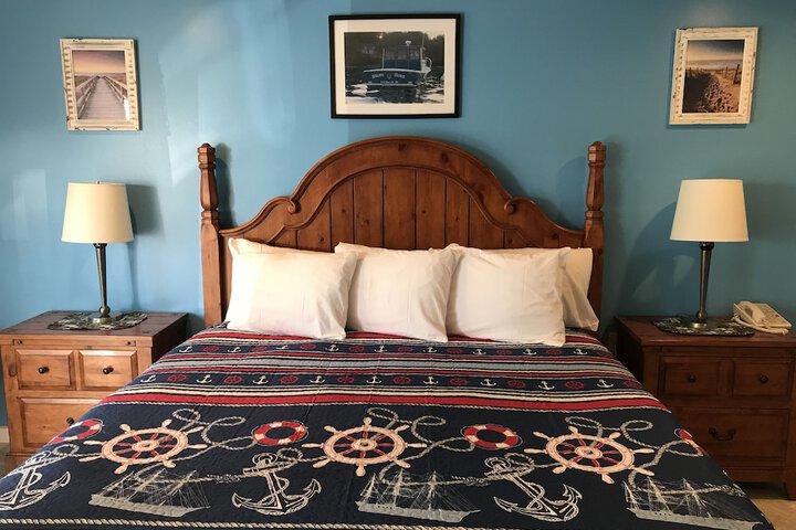 Room 35 of 104