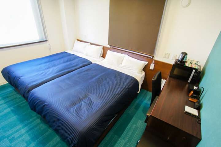 Room 5 of 25