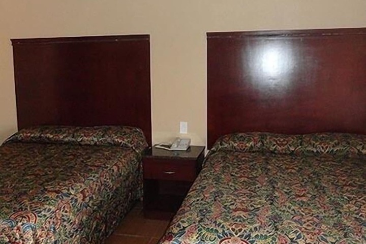 Double Bed Large (2 of 9)