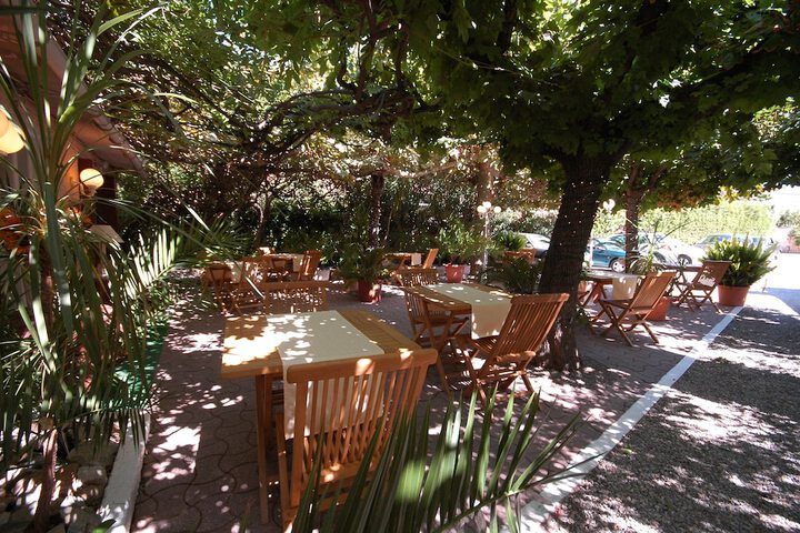 Terrace/Patio 27 of 28
