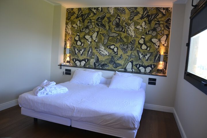 Room 11 of 87
