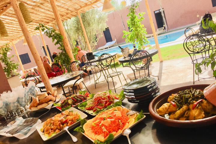 Dining 6 of 33