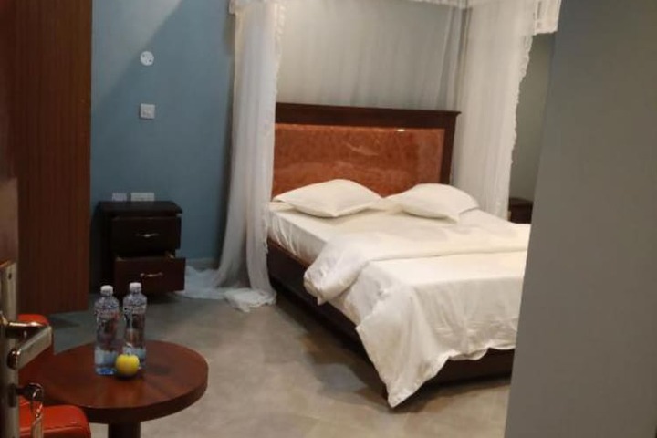 Room 3 of 30