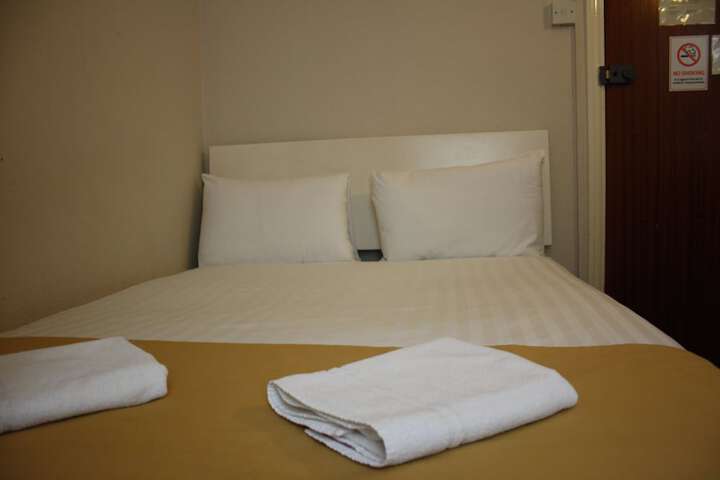 Room 16 of 52