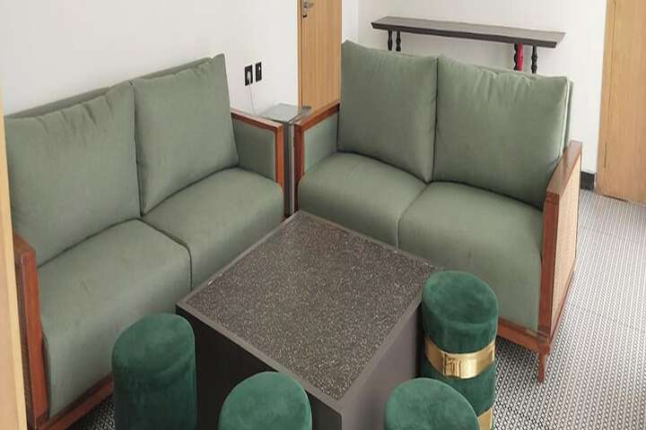 Room 9 of 47
