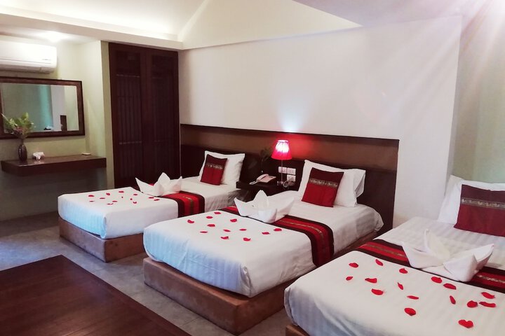 Room 14 of 76
