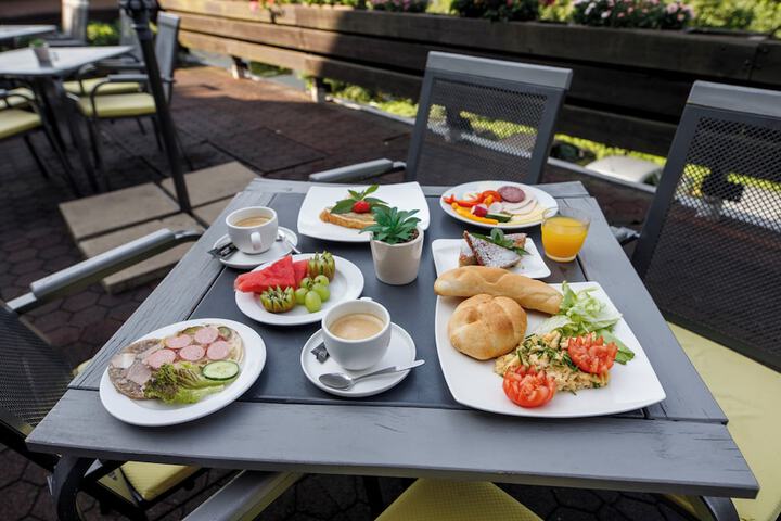 Breakfast meal