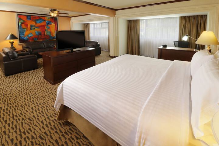 Room 4 of 61