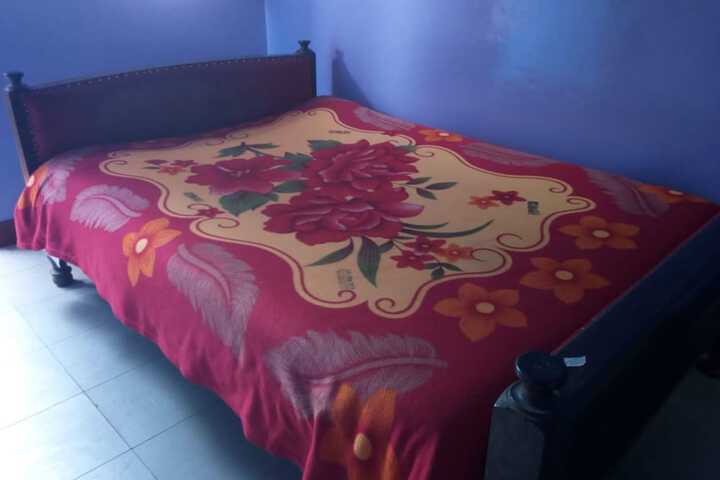 Room 2 of 9