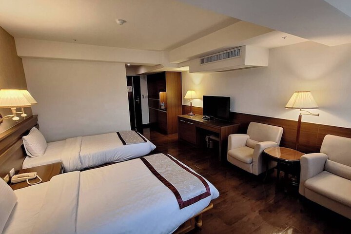 Room 30 of 60