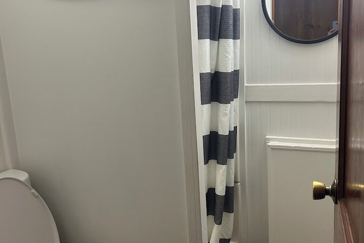 Room 32 of 39