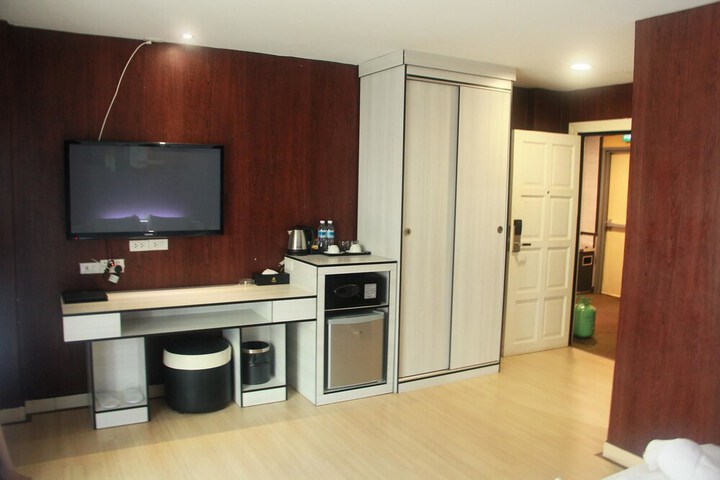 Room 21 of 30