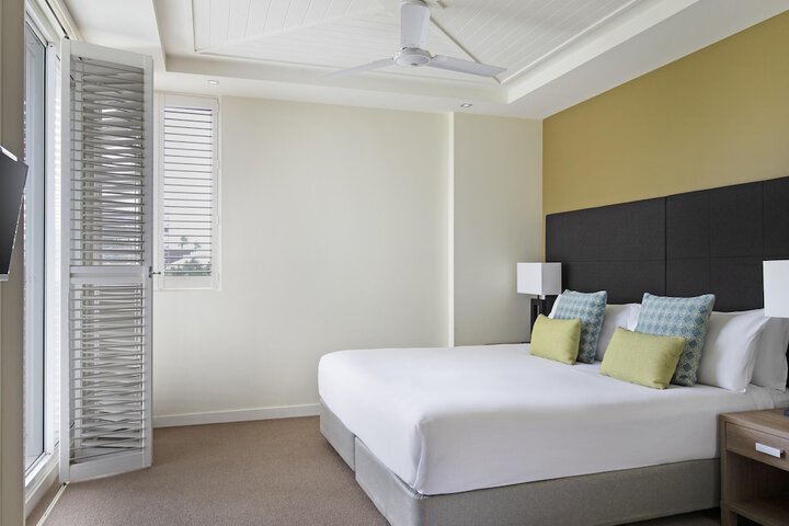 Room 27 of 115