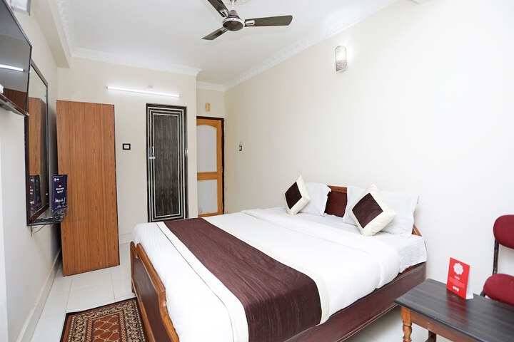 Room 14 of 24