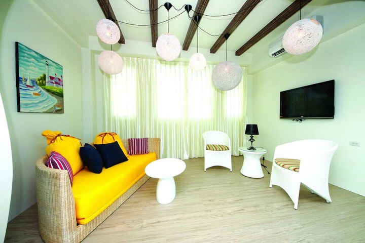 Room 27 of 48
