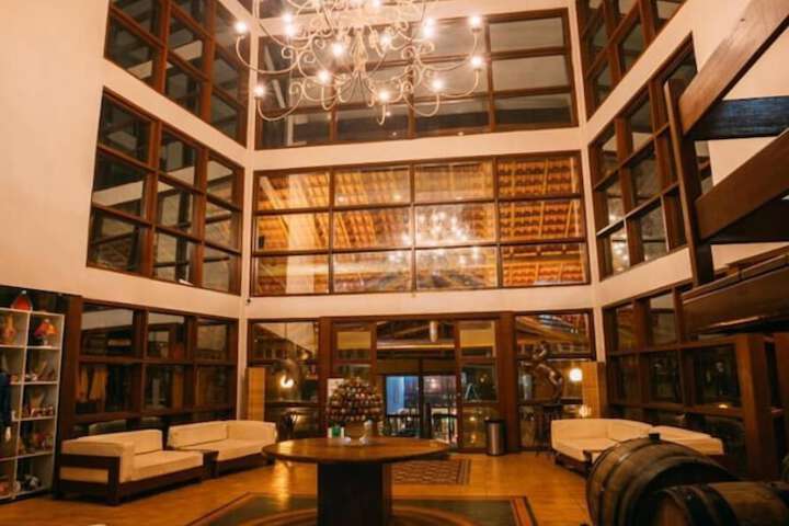 Guest Lobby