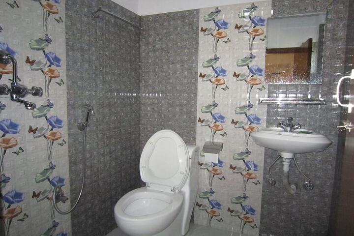 Room 24 of 52