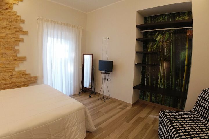 Room 13 of 69