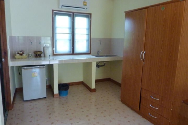 Room 15 of 34