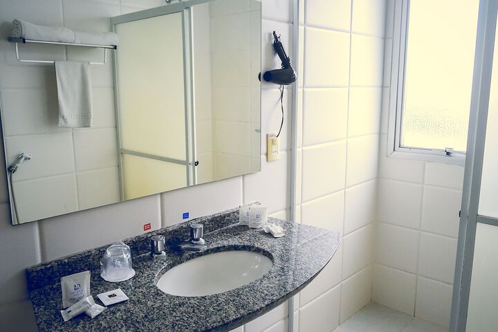 Room 136 of 162