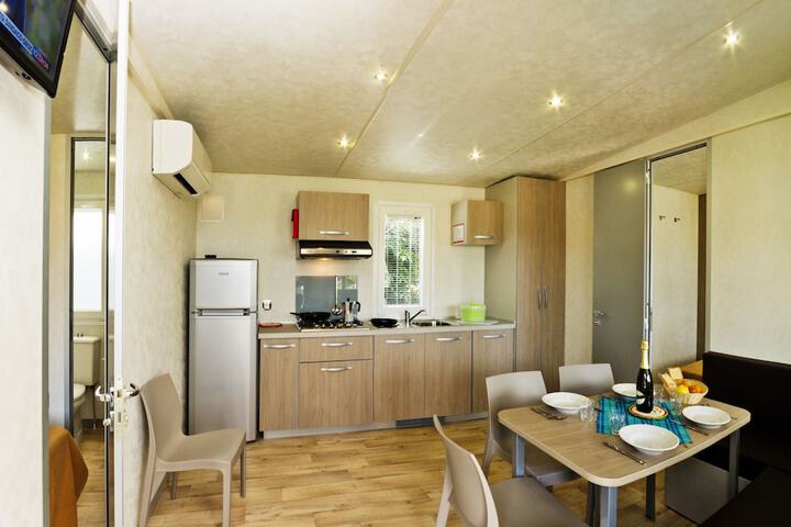 Private kitchenette