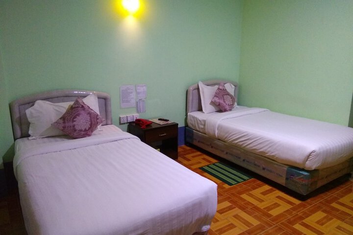 Room 21 of 40
