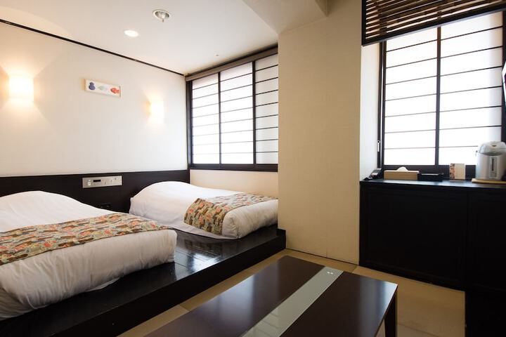 Room 22 of 79