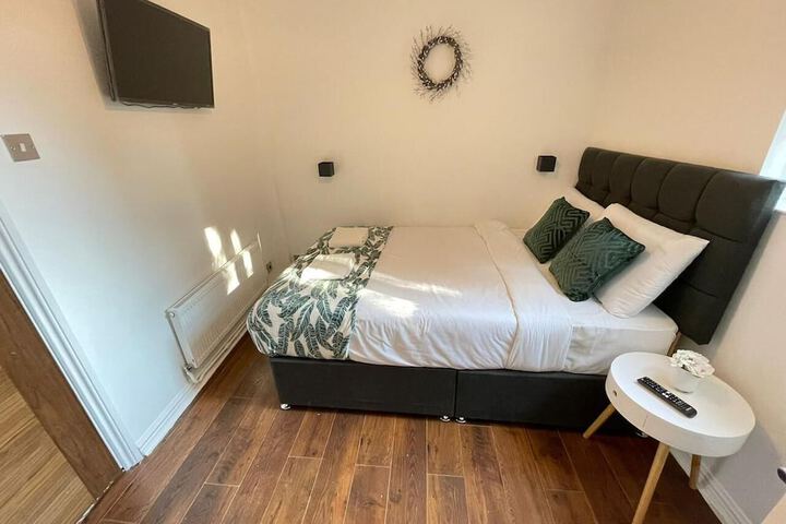 Room 21 of 234