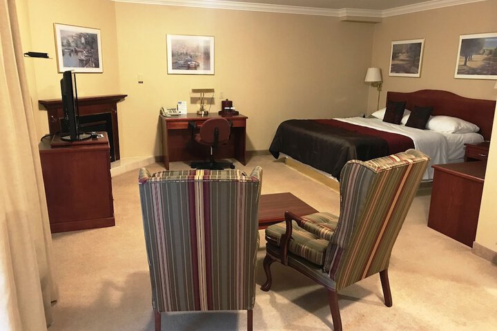 Room 51 of 99