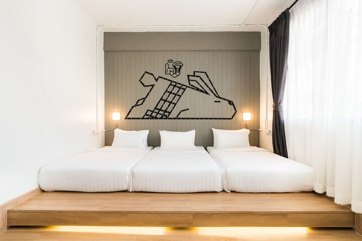 Room 34 of 96